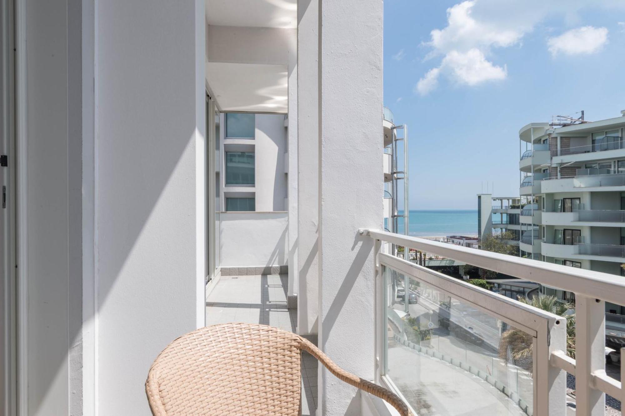 Perla Verde Hotel Milano Marittima Exterior foto